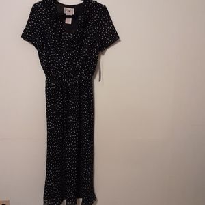 V neck navy/white polka dot dress elastic waist